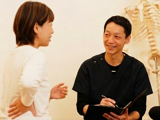 丁寧なヒアリングと検査の様子